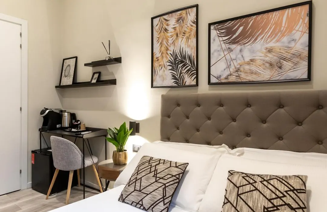 Suites 44 Via Cicerone - Guesthouse close to Vaticano, San Pietro, Castel Sant'angelo-1